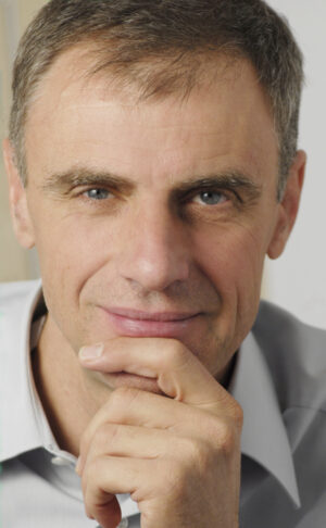 Kamaraonline.hu – Ladoméry Tamás: Egy csepp vérből mi vérképet is tudunk adni (Hungarian)